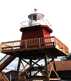 Two Rivers Light in 1989