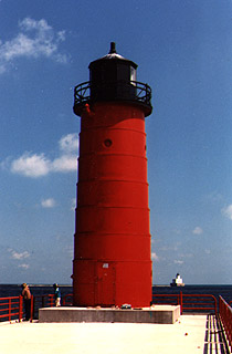 Milwaukee Pierhead Light in 1989 - 8th trip
