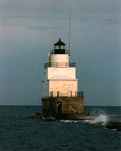 Manitowoc Breakwater Light in 1989