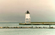 Chicago Harbor Southeast Guidewall Light in 1992