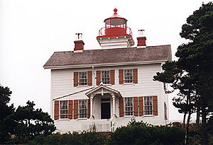 Yaquina Bay Light in 2003
